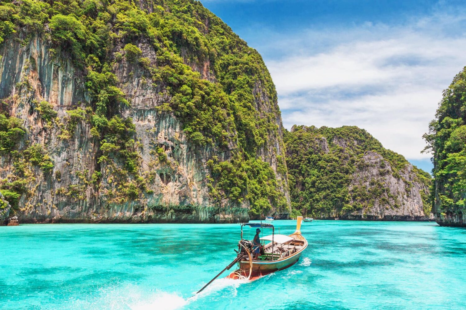 Phi Phi island tour by speedboat Phi Phi island tour by speedboat