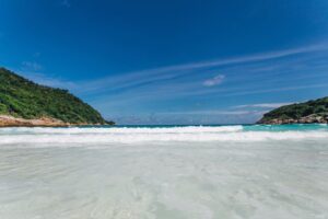 Raya & coral island tour