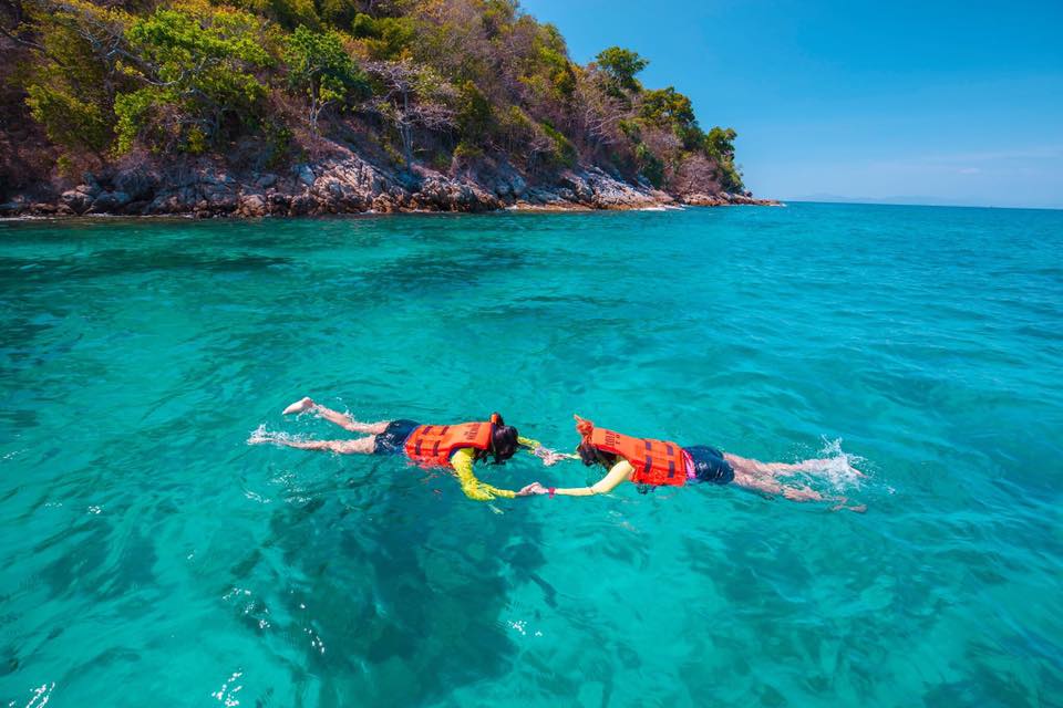 Raya & coral island tour